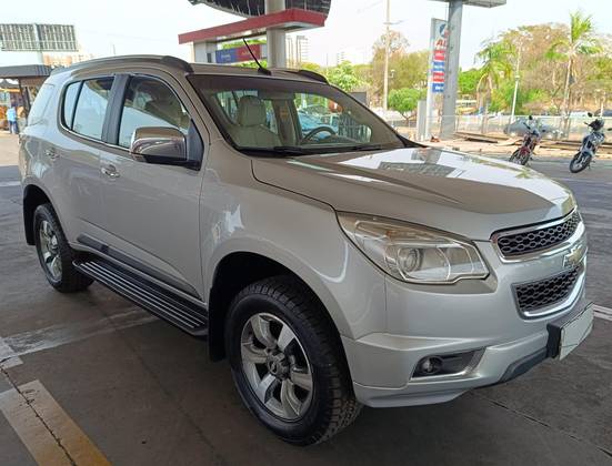 CHEVROLET TRAILBLAZER 2.8 LTZ 4X4 16V TURBO DIESEL 4P AUTOMÁTICO CHEVROLET TRAILBLAZER 2.8 LTZ 4X4 16V TURBO DIESEL 4P AUTOMÁTICO